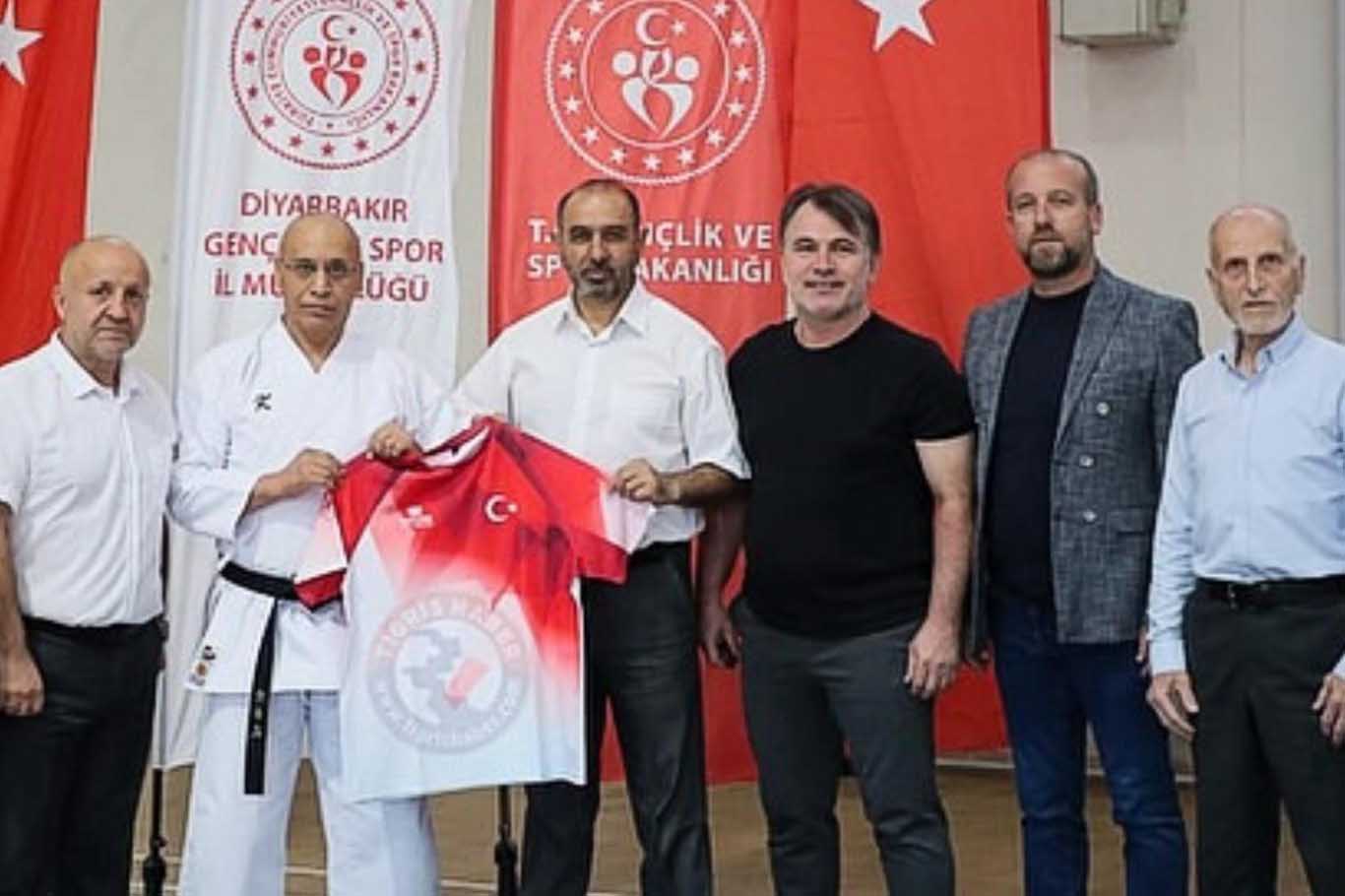 Diyarbakır İl Emniyet Müdürü Fatih Kaya’dan Karate Şov 5