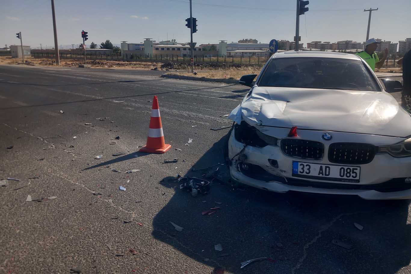 Diyarbakır’da 2 Otomobilin Çarpıştığı Kazada 4 Kişi Yaralandı 2