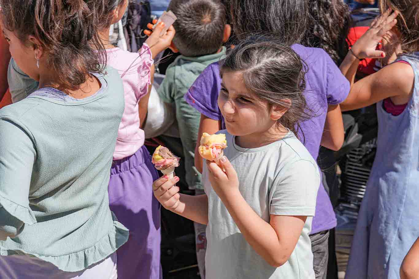 Diyarbakır’da 34 Yıldır Köy Çocuklarının Yüzünü Güldürüyor 2