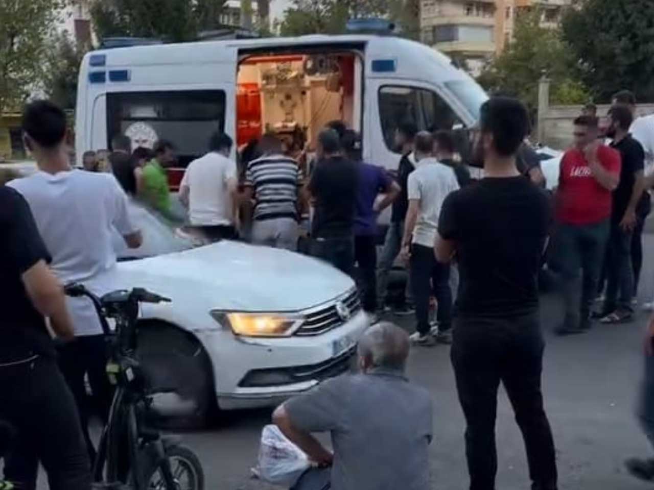 Diyarbakır'da Akraba Aileler Arasında Silahlı 'Arazi' Kavgası 2 Ölü 2