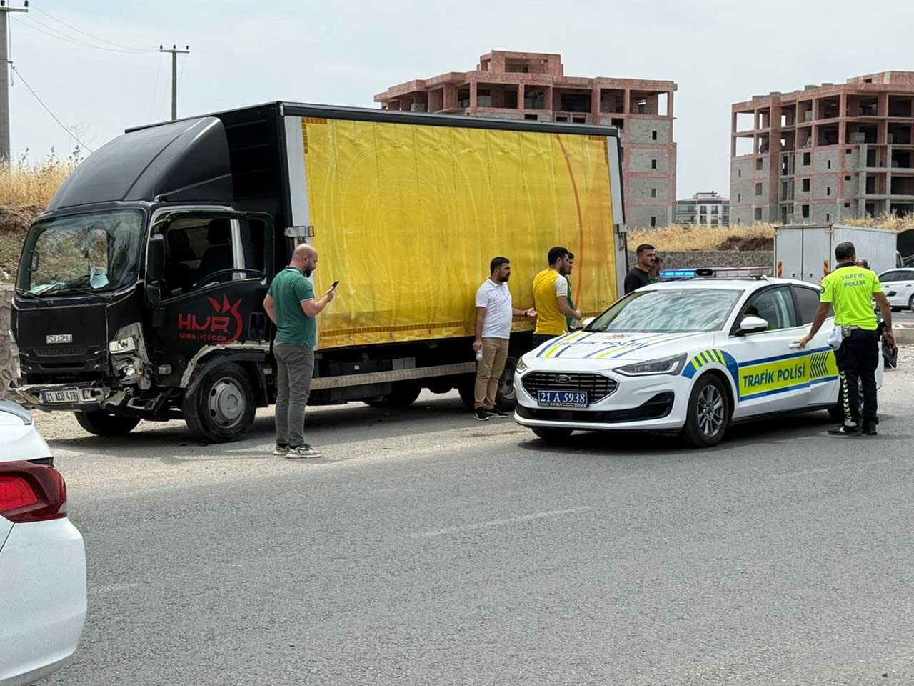 Diyarbakır’da Kamyonet Ile Otomobil Çarpıştı 2 Yaralı 1