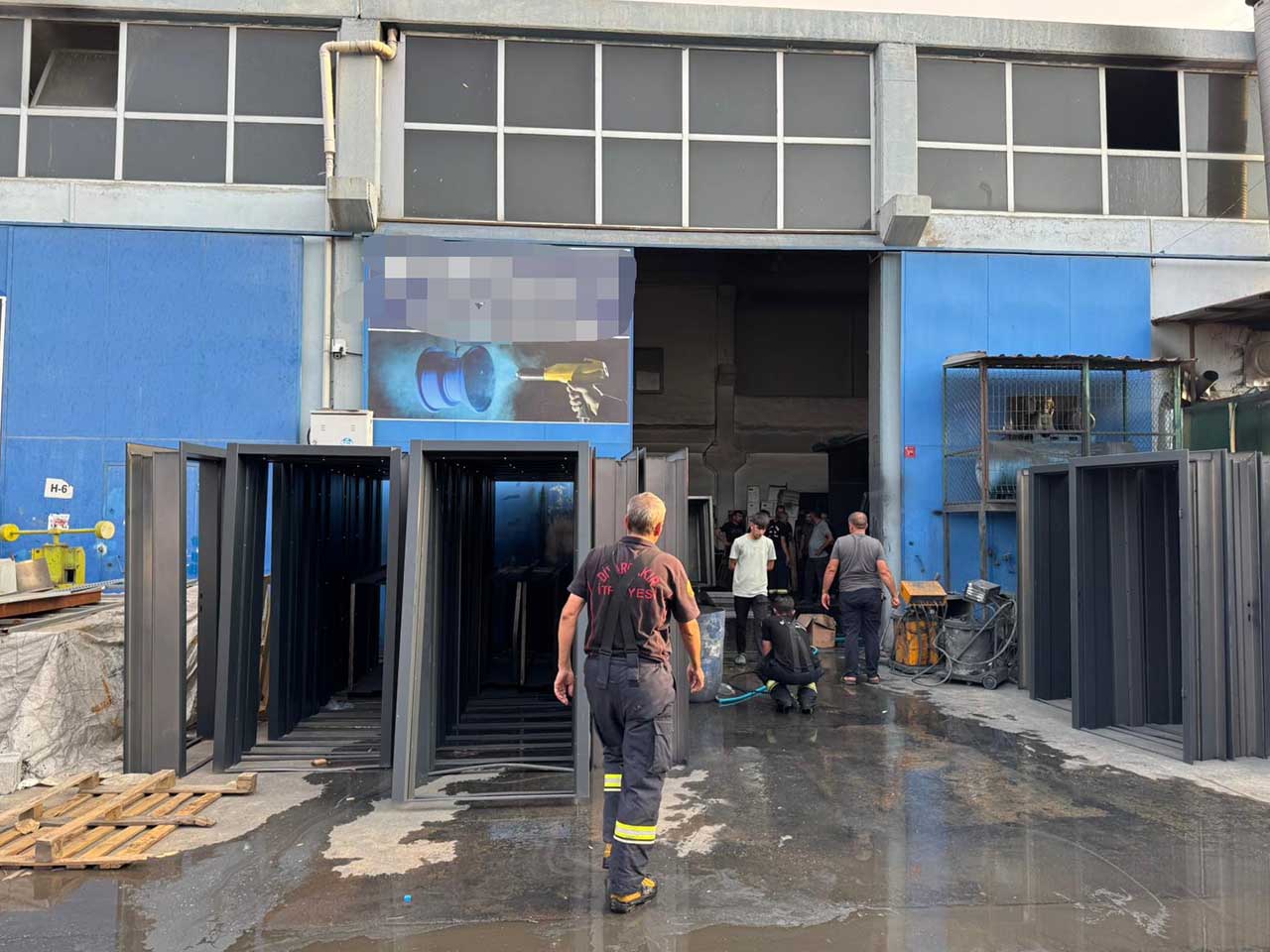 Diyarbakır’da Metal Boyama Atölyesinde Yangın 4