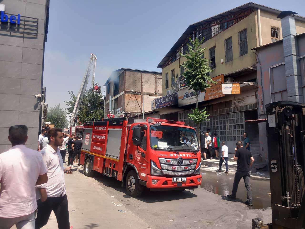 Diyarbakır'da Mobilya Boyama Atölyesinde Yangın 2