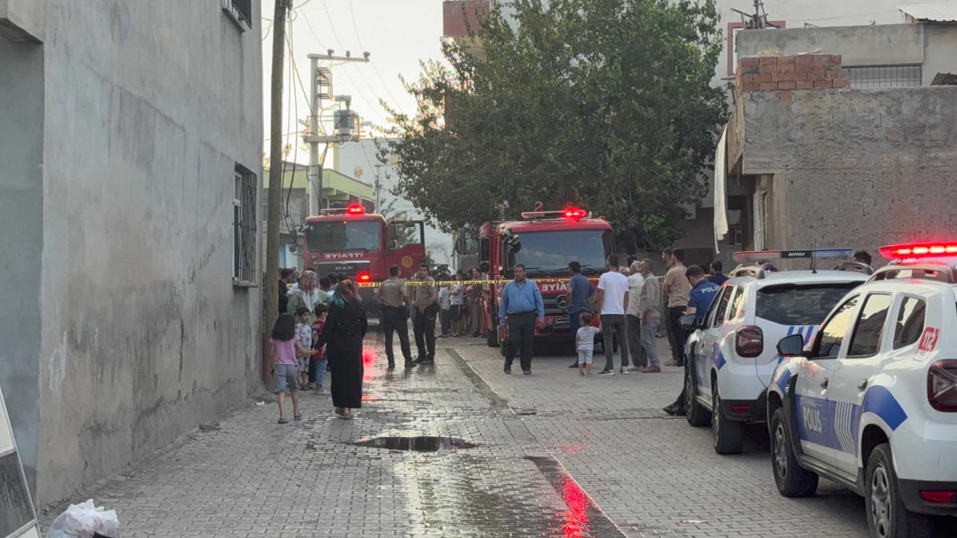 Diyarbakır’da Yangın; 2 Itfaiye Eri Ve 1 Hamile Kadın Dumandan Etkilendi 1