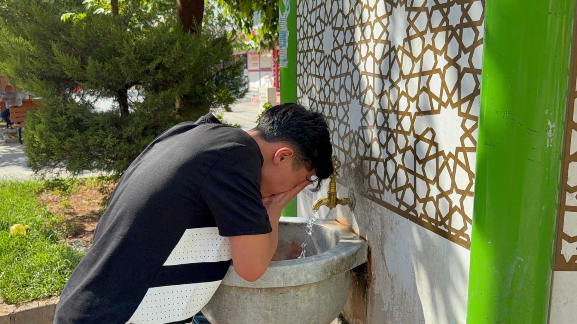 Diyarbakır’ın Ilçesi En Sıcak Bölgeler Arasında Dicle Üniversitesi’nden Uzmanlar Uyardı 13