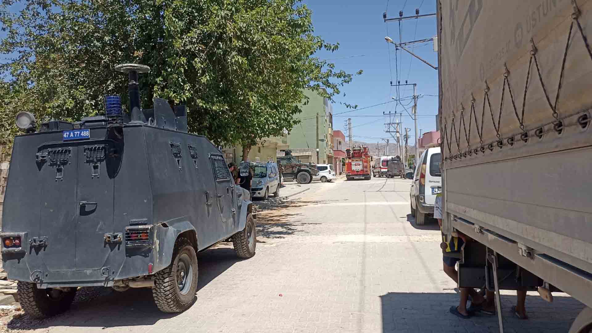 Eşini Ve 2 Çocuğunu Rehin Aldı, Saatlerce Polise Direndi 1