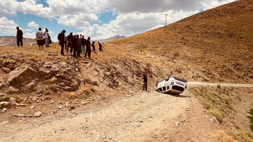 Feci Kaza! Aile Yolculuğu Hastanede Bitti 3 Yaralı (2)