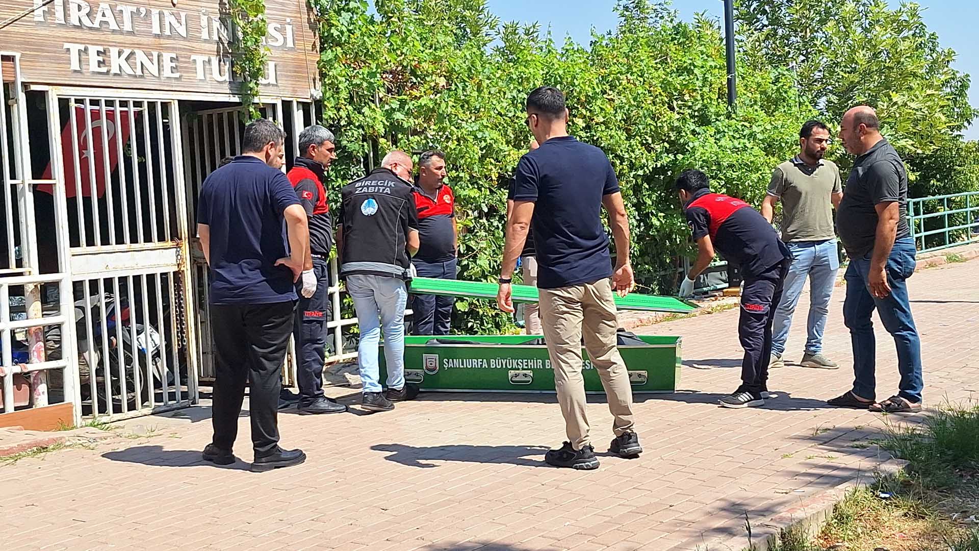Fırat Nehri'nde Bir Kişinin Cansız Bedeni Bulundu 1
