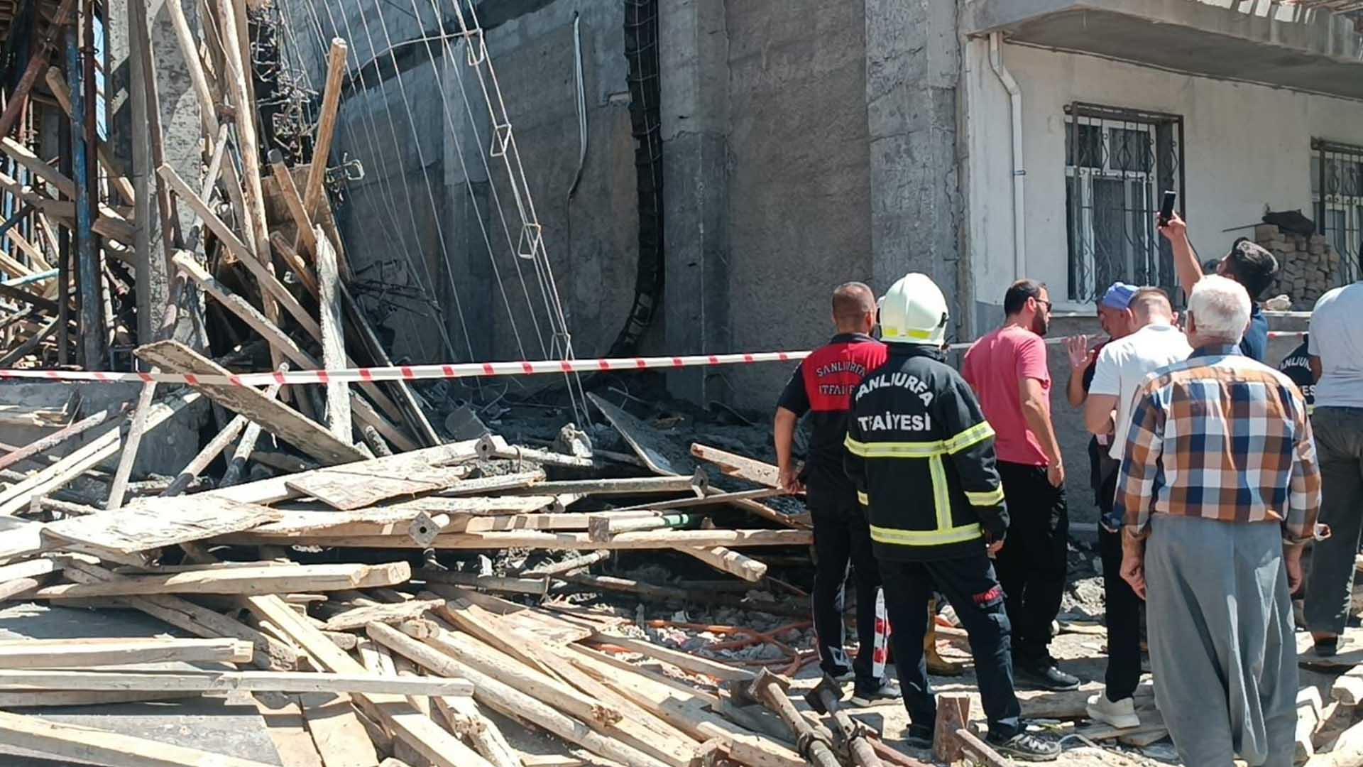 İnşaat Halindeki Binada Betön Dökümü Sırasında Çökme; 7 Işçi Yaralı