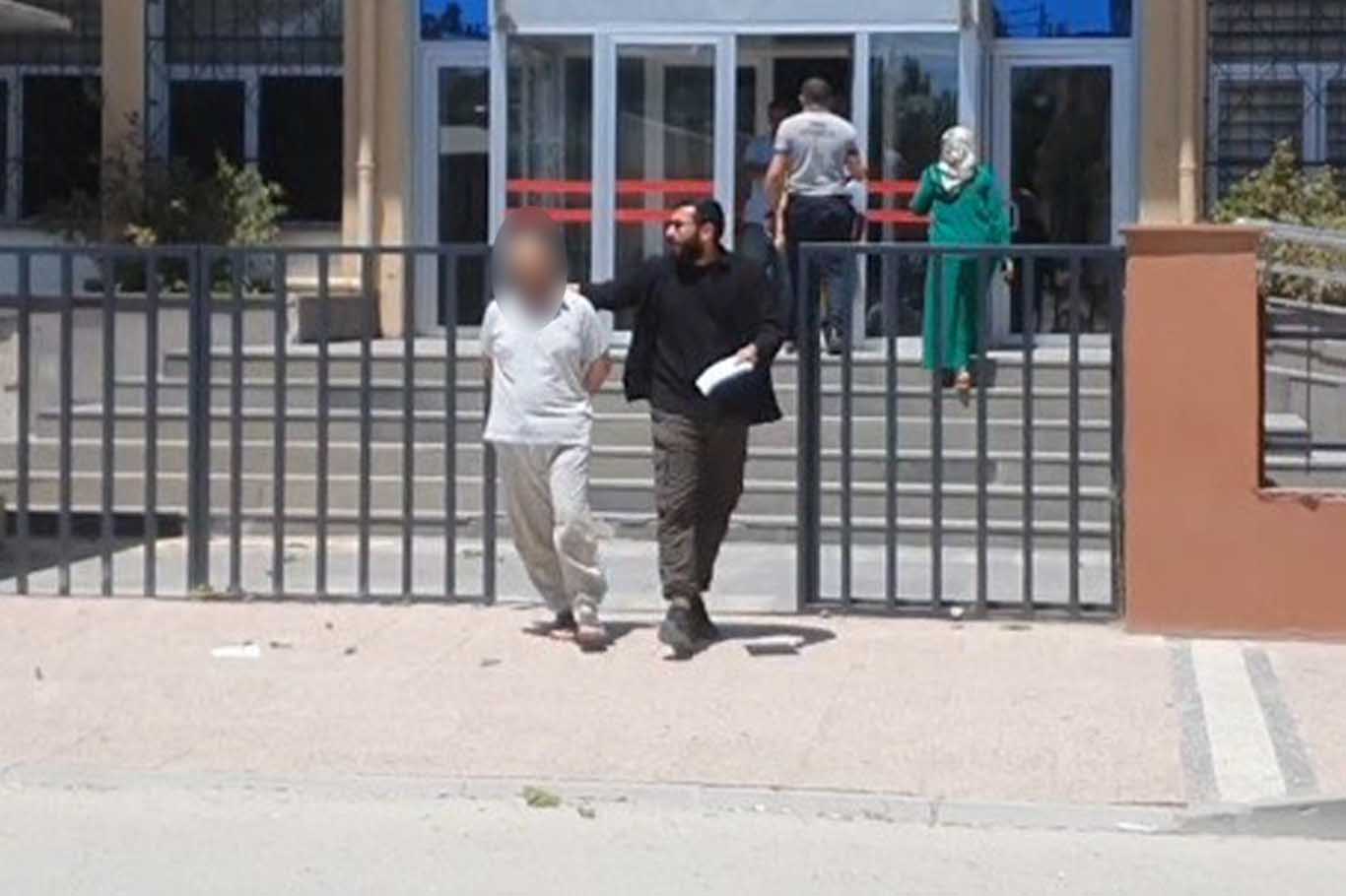 Tartıştığı Annesini Bıçaklayarak Öldüren Şüpheli Tutuklandı 1