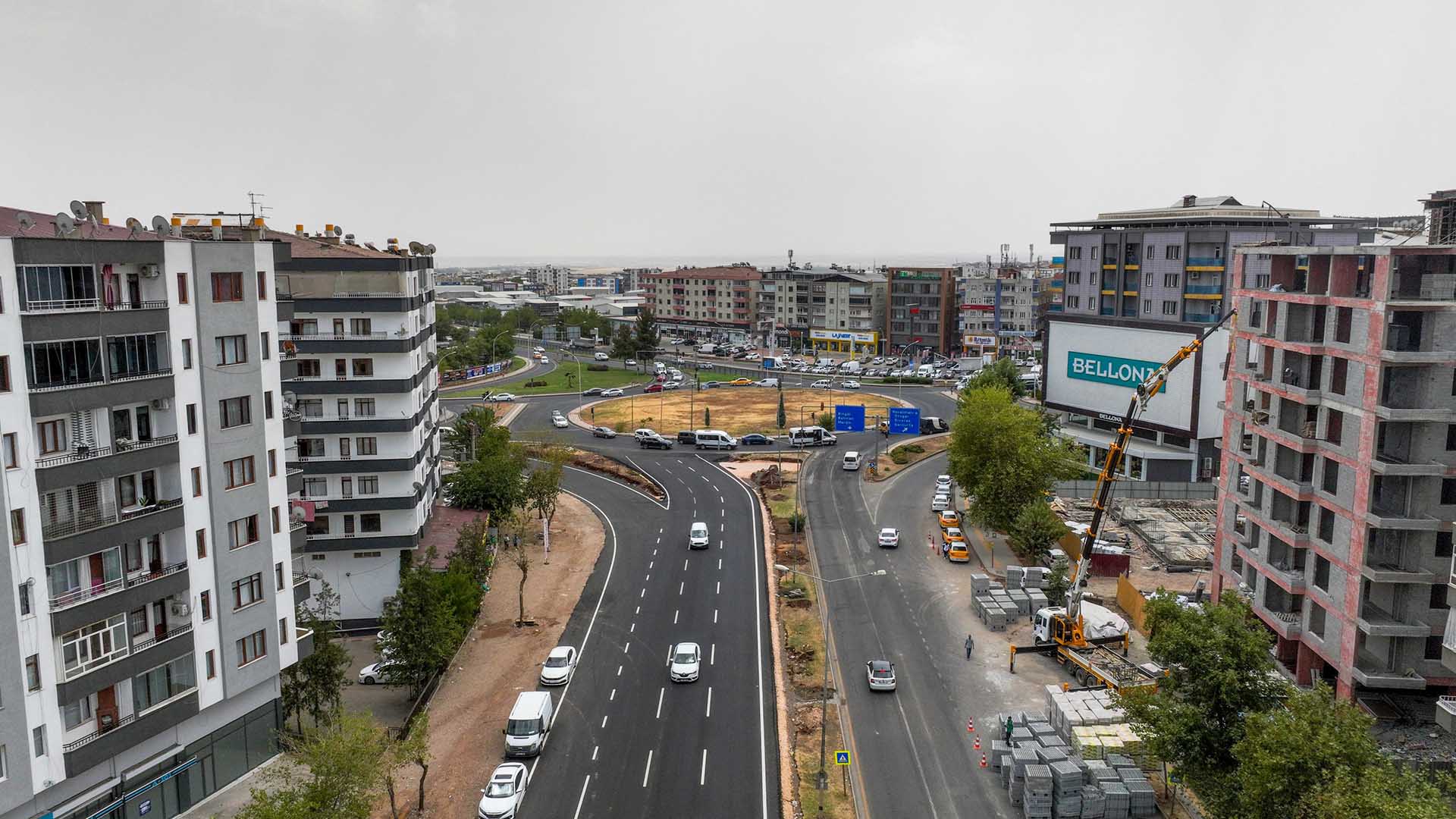 Diyarbakır’da Çalışmaların Sürdüğü Selahaddin Eyyubi Bulvarı’nın Bir Kısmı Hizmete Açıldı 2