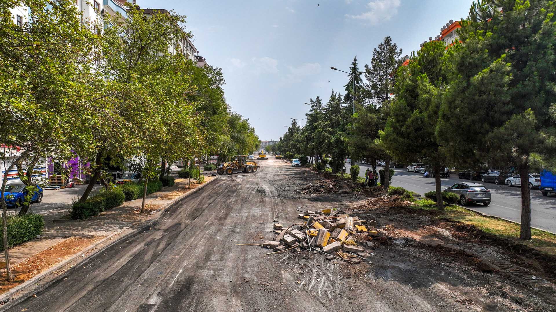 Diyarbakır’da Çalışmaların Sürdüğü Selahaddin Eyyubi Bulvarı’nın Bir Kısmı Hizmete Açıldı 3