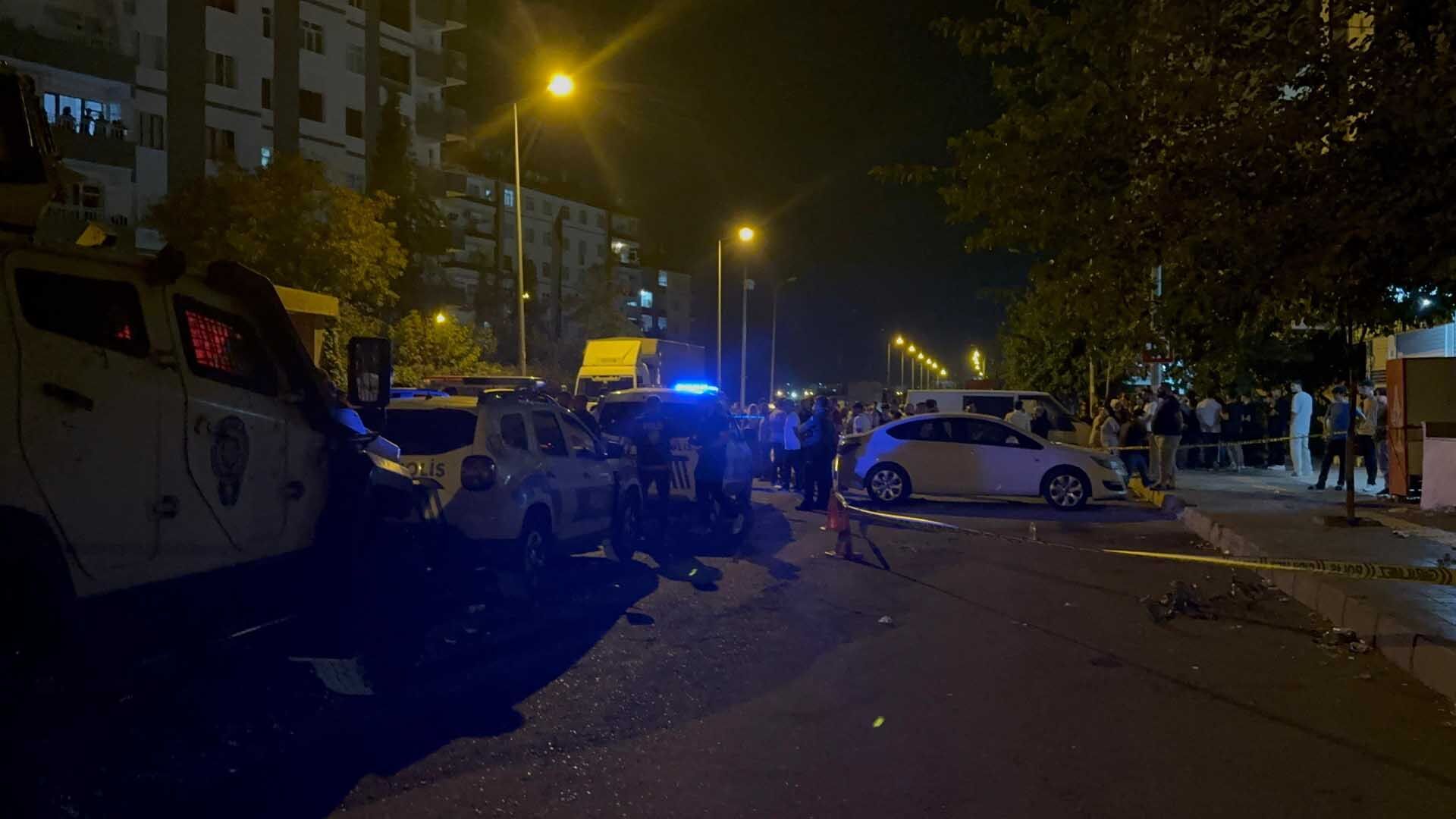 Diyarbakır’da Kahvehanede Silahlı Kavga 12 Yaralı 3