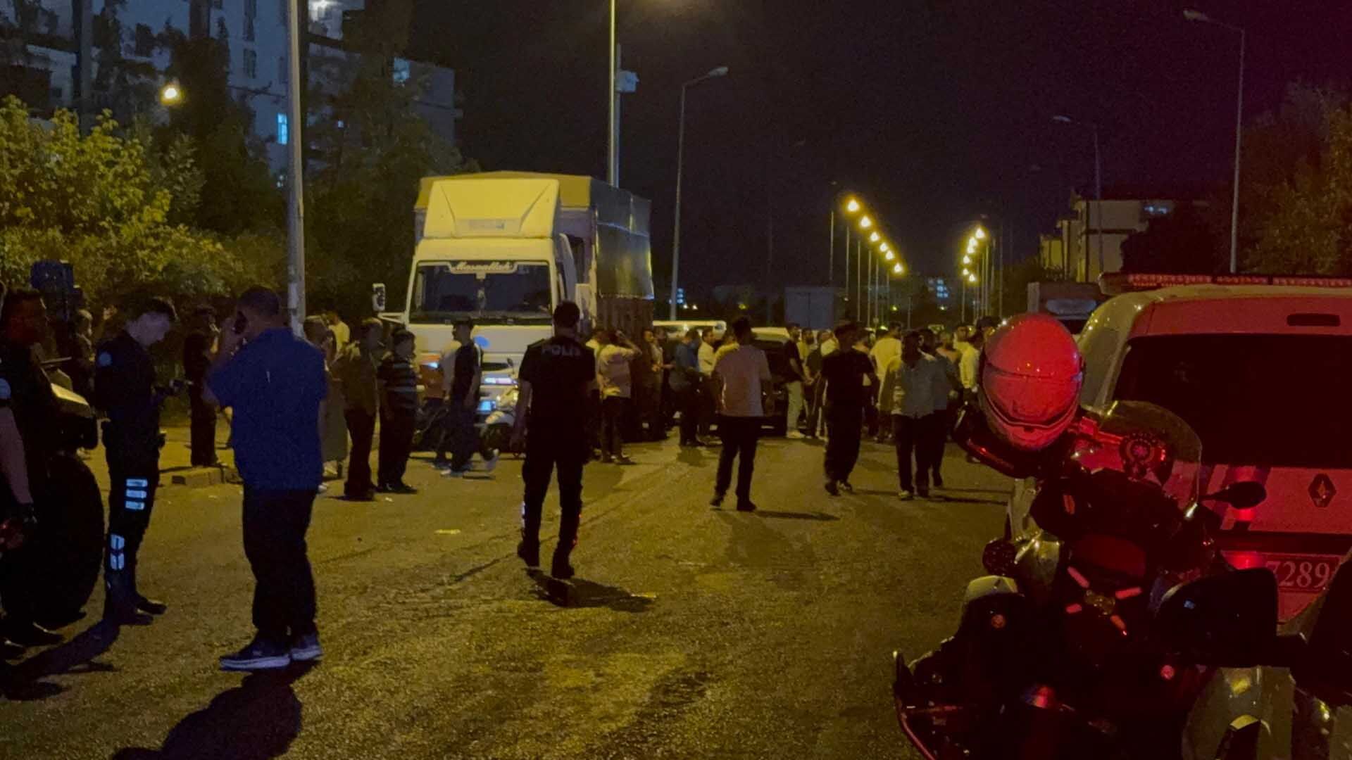 Diyarbakır’da Kahvehanede Silahlı Kavga 12 Yaralı 4