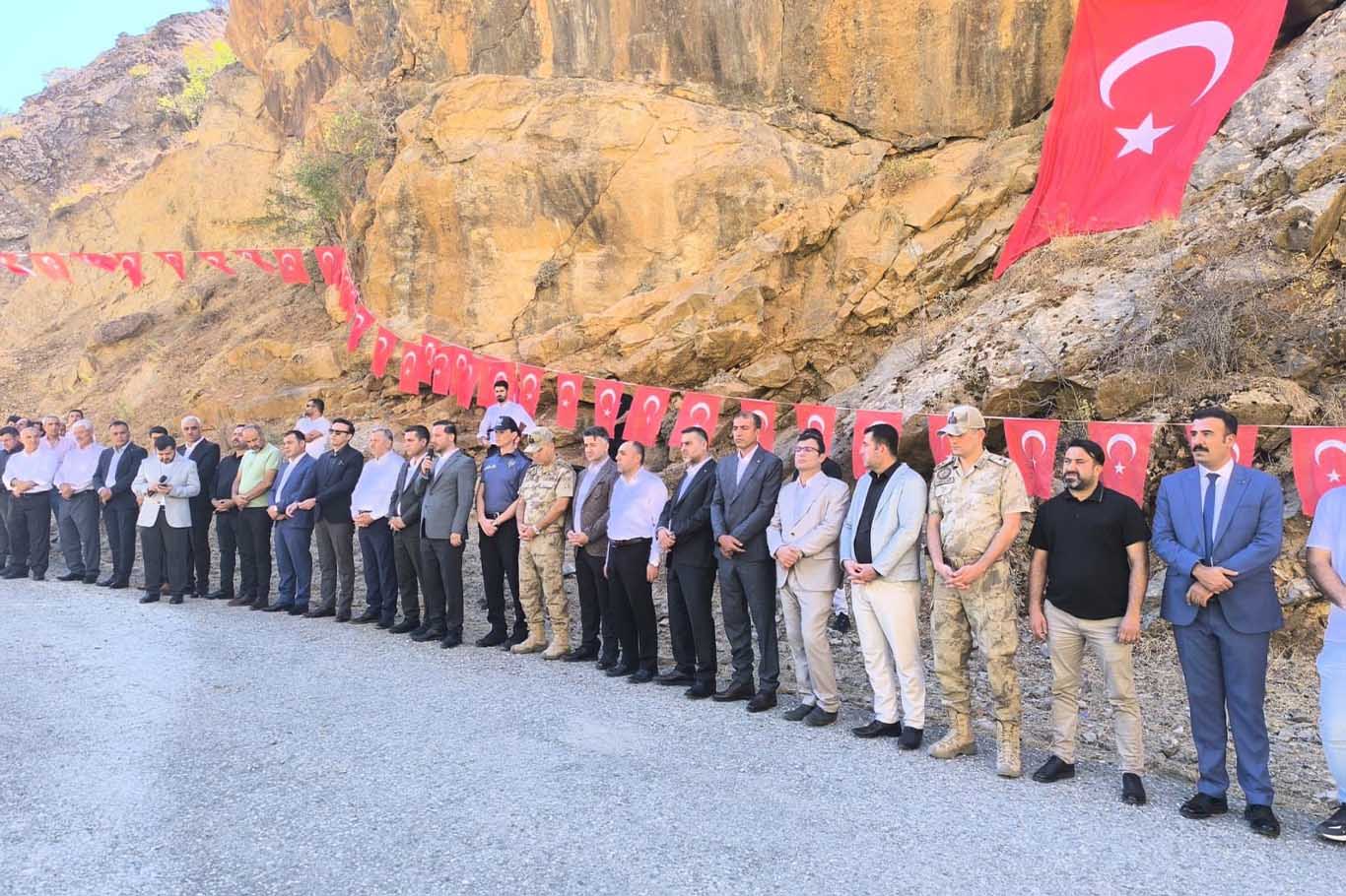 33 Yıl Önce Pkk Tarafından Şehit Edilen 9 Vatandaş Anıldı 1