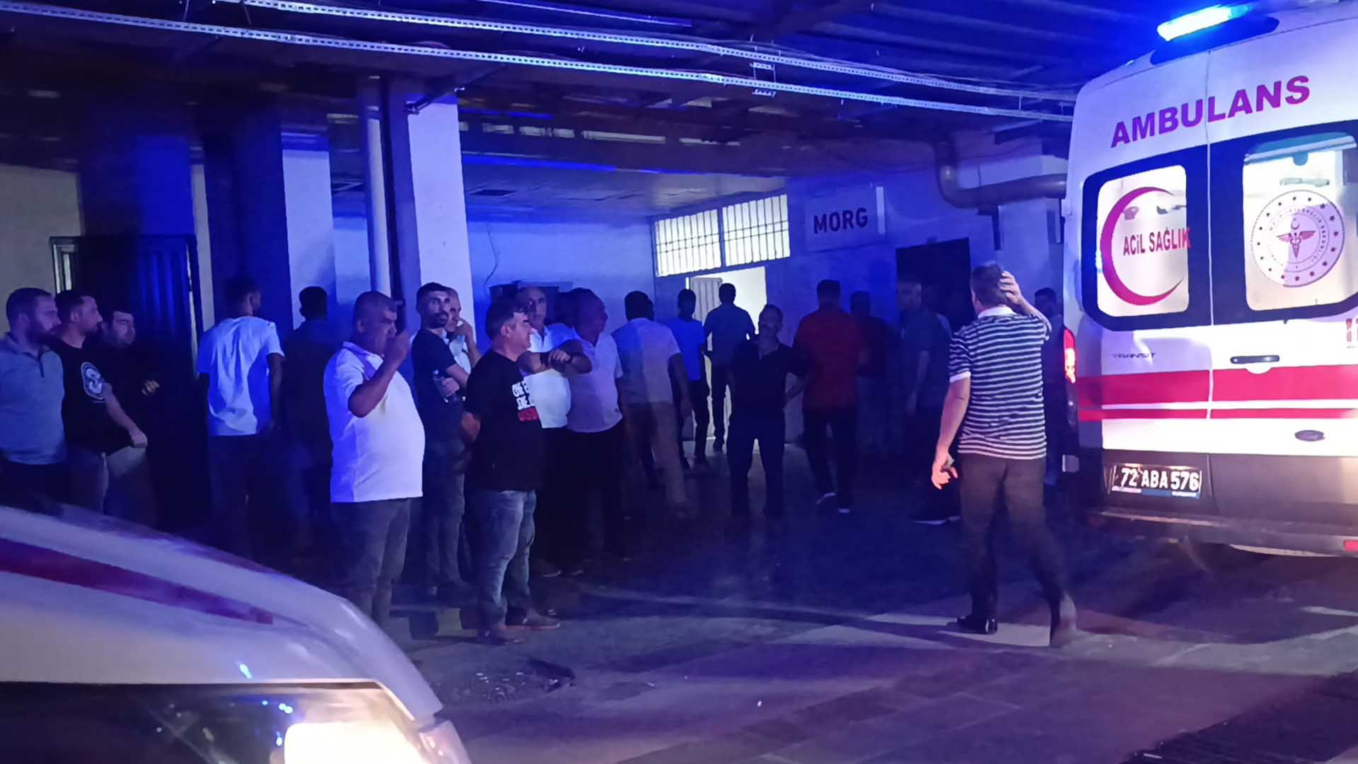 Batman'da Hafif Ticari Araca Uzun Namlulu Silahlarla Saldırı 6