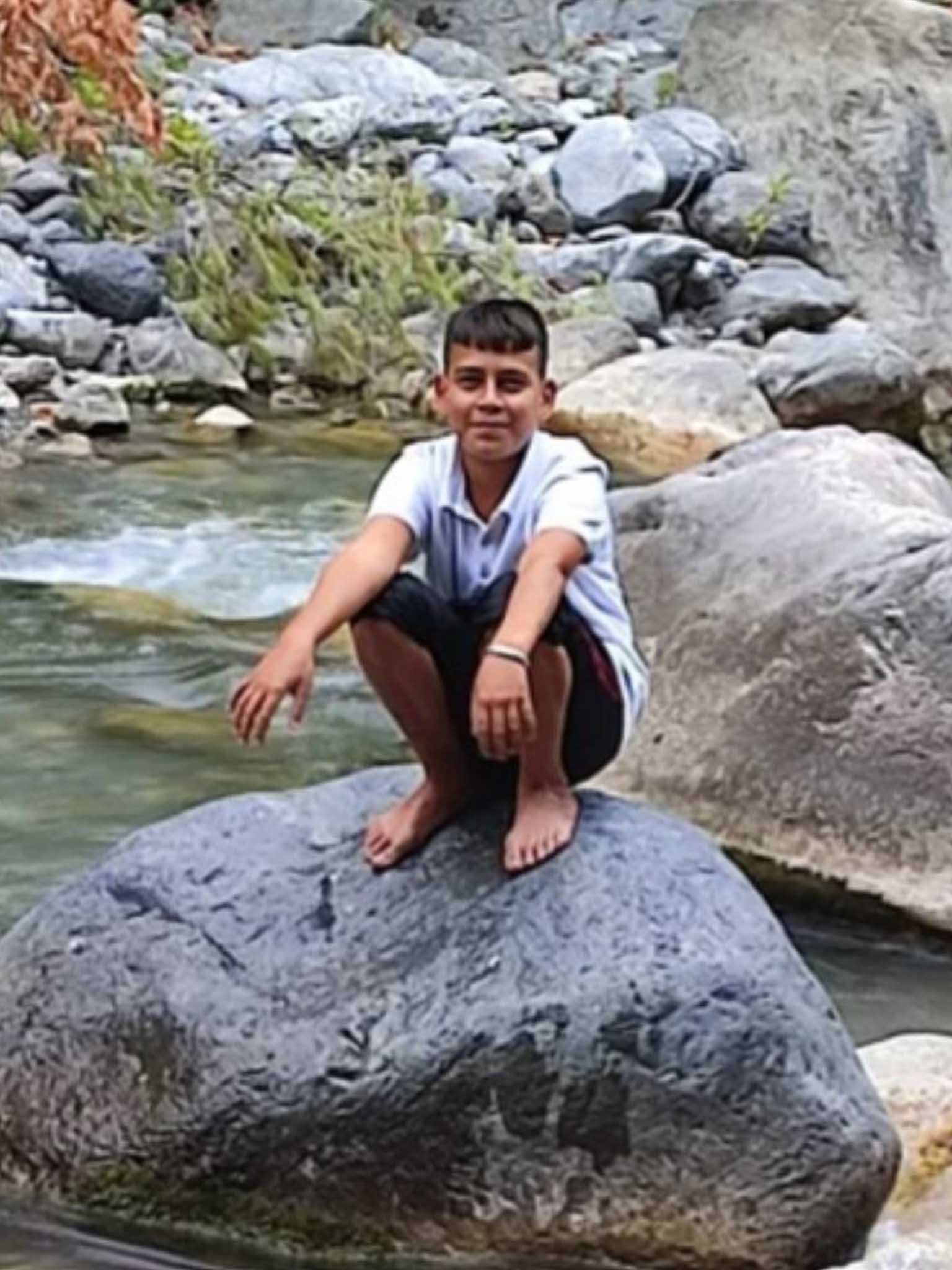 Av Tüfeği Ile 3 Kişiyi Vurdu, Otomobilini Ateşe Verdikten Sonra Kendini Vurdu 1