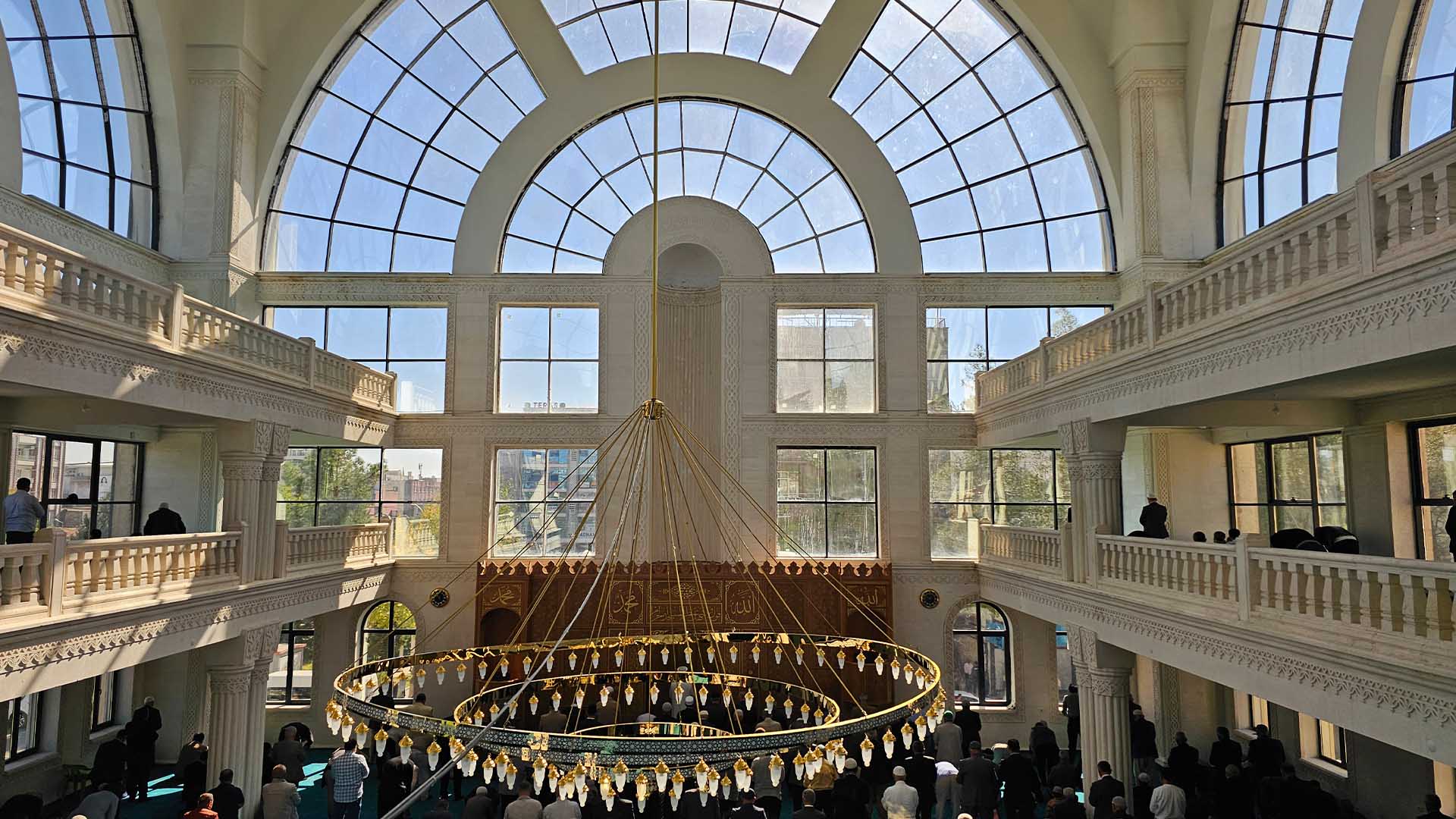 Bismil’de 2016 Yılında Temeli Atılan Kurtuluş Camii Açıldı 3