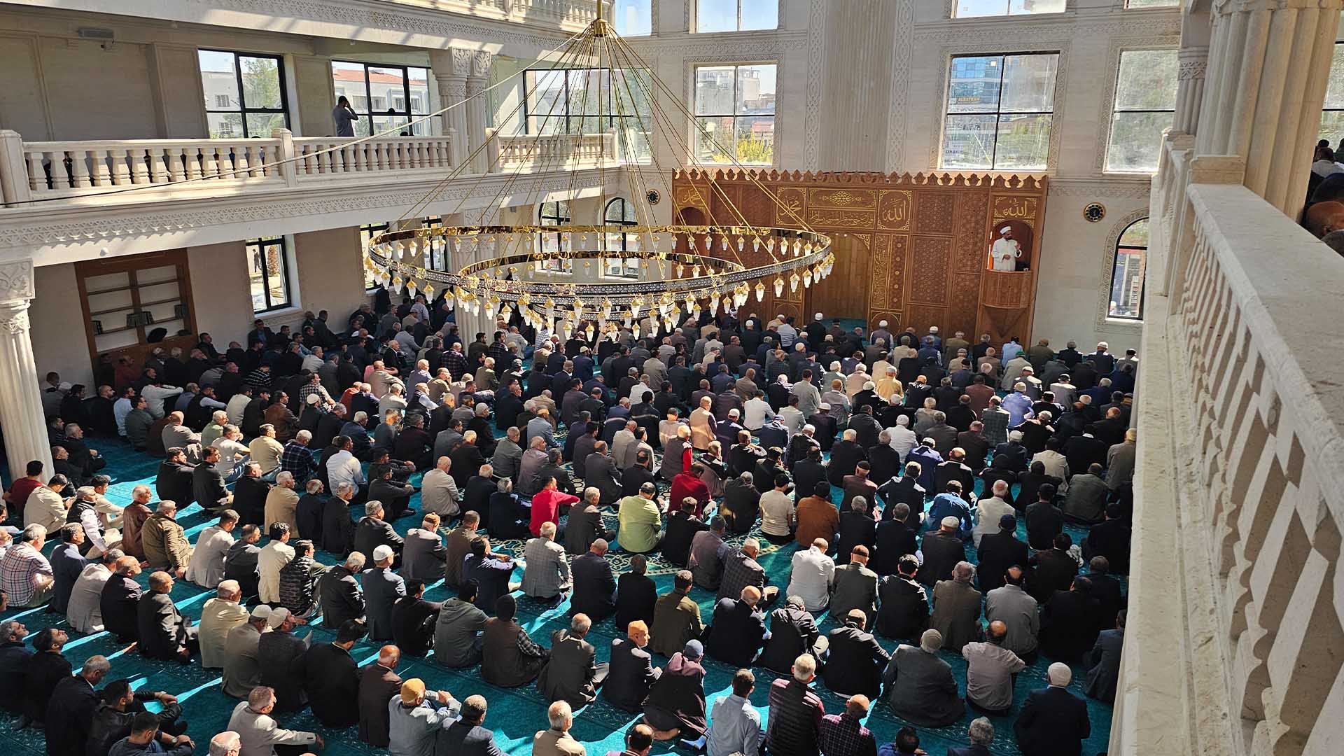 Bismil’de 2016 Yılında Temeli Atılan Kurtuluş Camii Açıldı 7