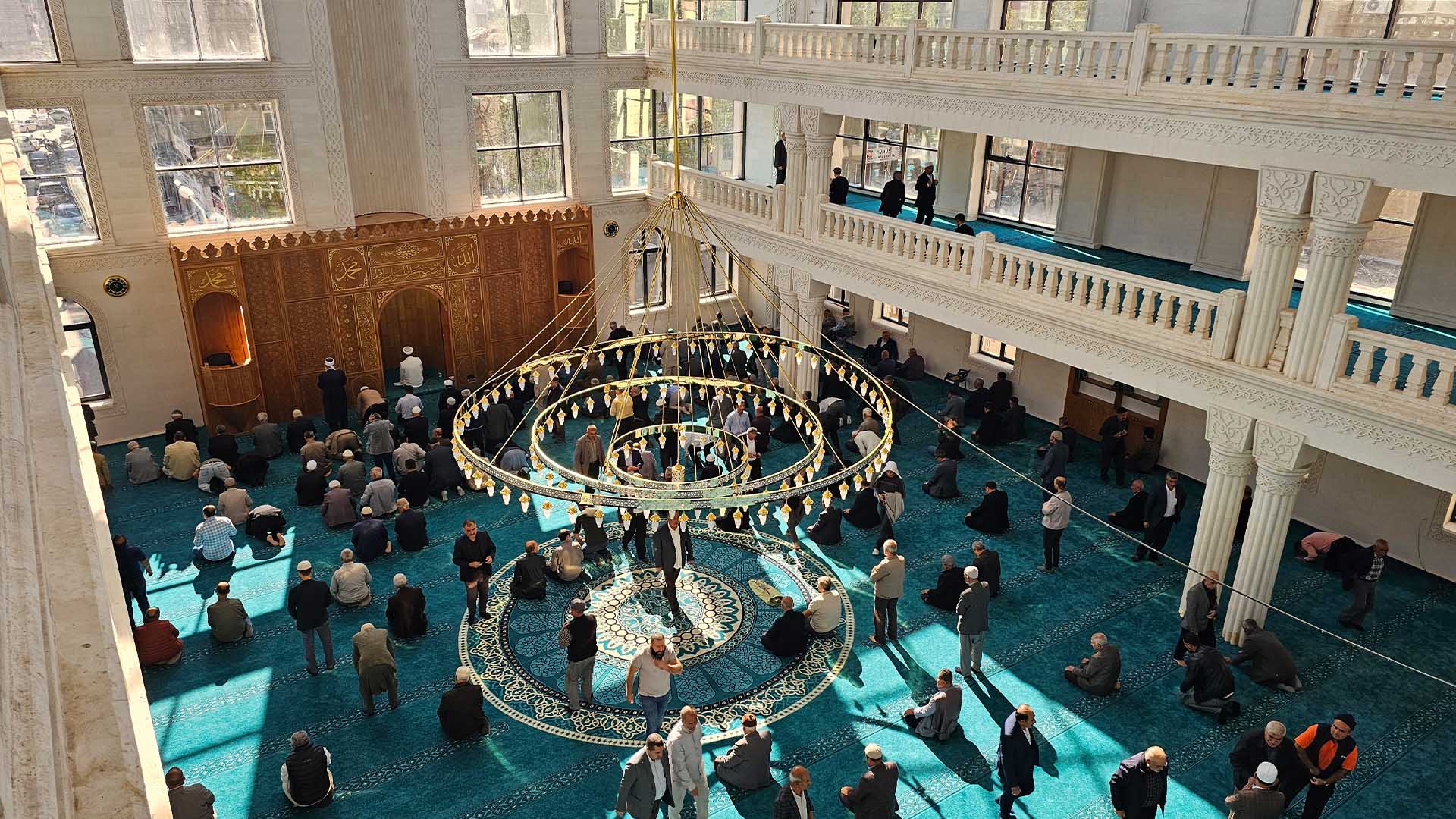 Bismil’de 2016 Yılında Temeli Atılan Kurtuluş Camii Açıldı 9