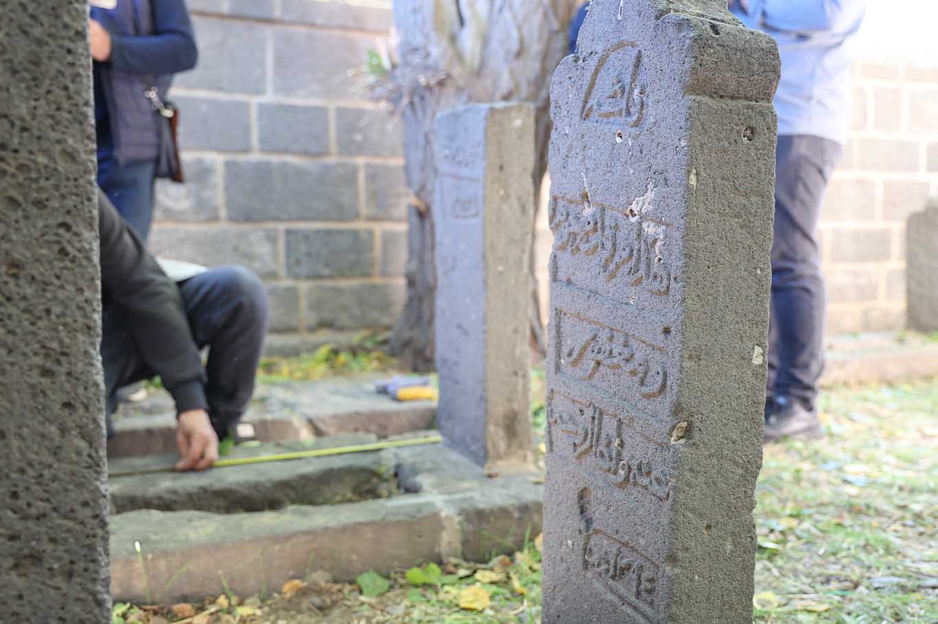 Diyarbakır'da Tarihi Mezar Taşları Ve Kitabeler Için Çalışma Başlatıldı 3