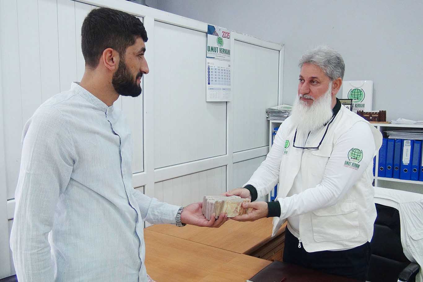 Diyarbakırlı Çift, Düğün Masraflarını Gazze'ye Bağışladı 3