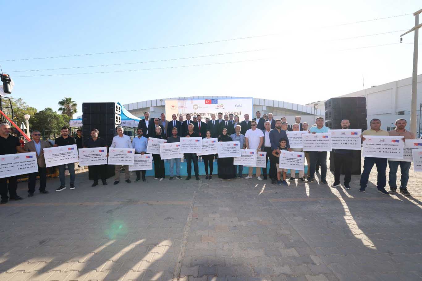 Mardin’de Üreticilere 30 Biçerdöver Hibe Edildi 2