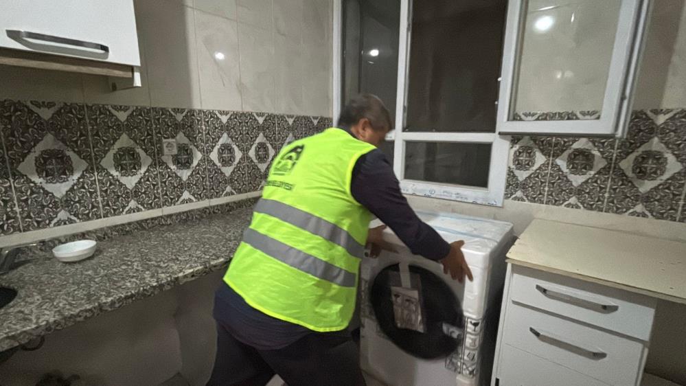 6 Yetim Çocuklu Aile Yeni Eve Kavuştu (2)