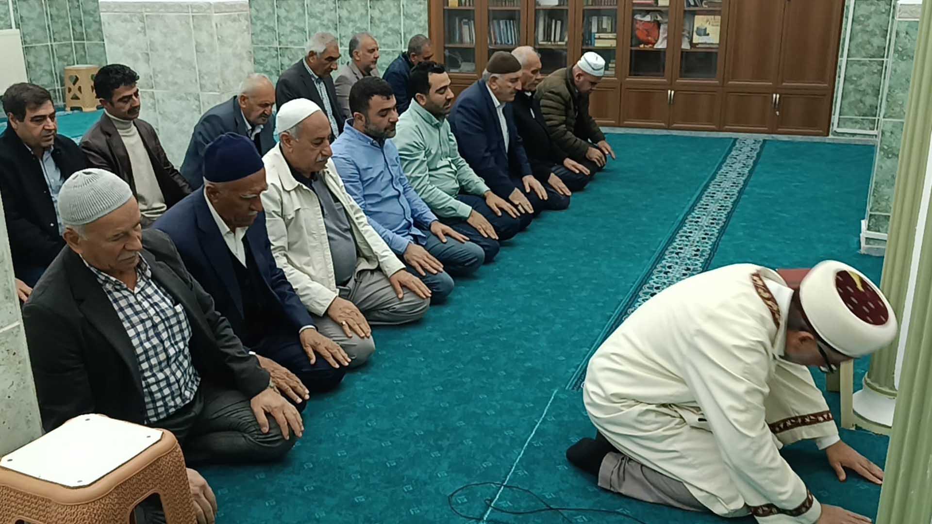 Batman İl Müftülüğü'nün Çağrısıyla Camilerde Yağmur Duası Yapıldı 1