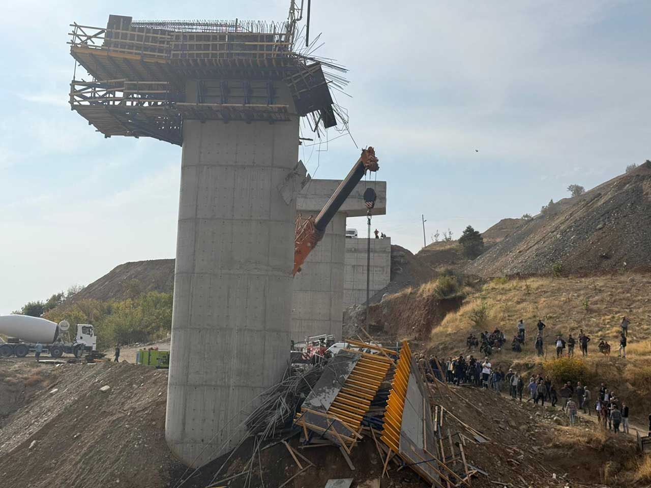 Diyarbakır’da Köprü Faciası; Ölü Ve Yaralıların Kimlikleri Belli Oldu 1
