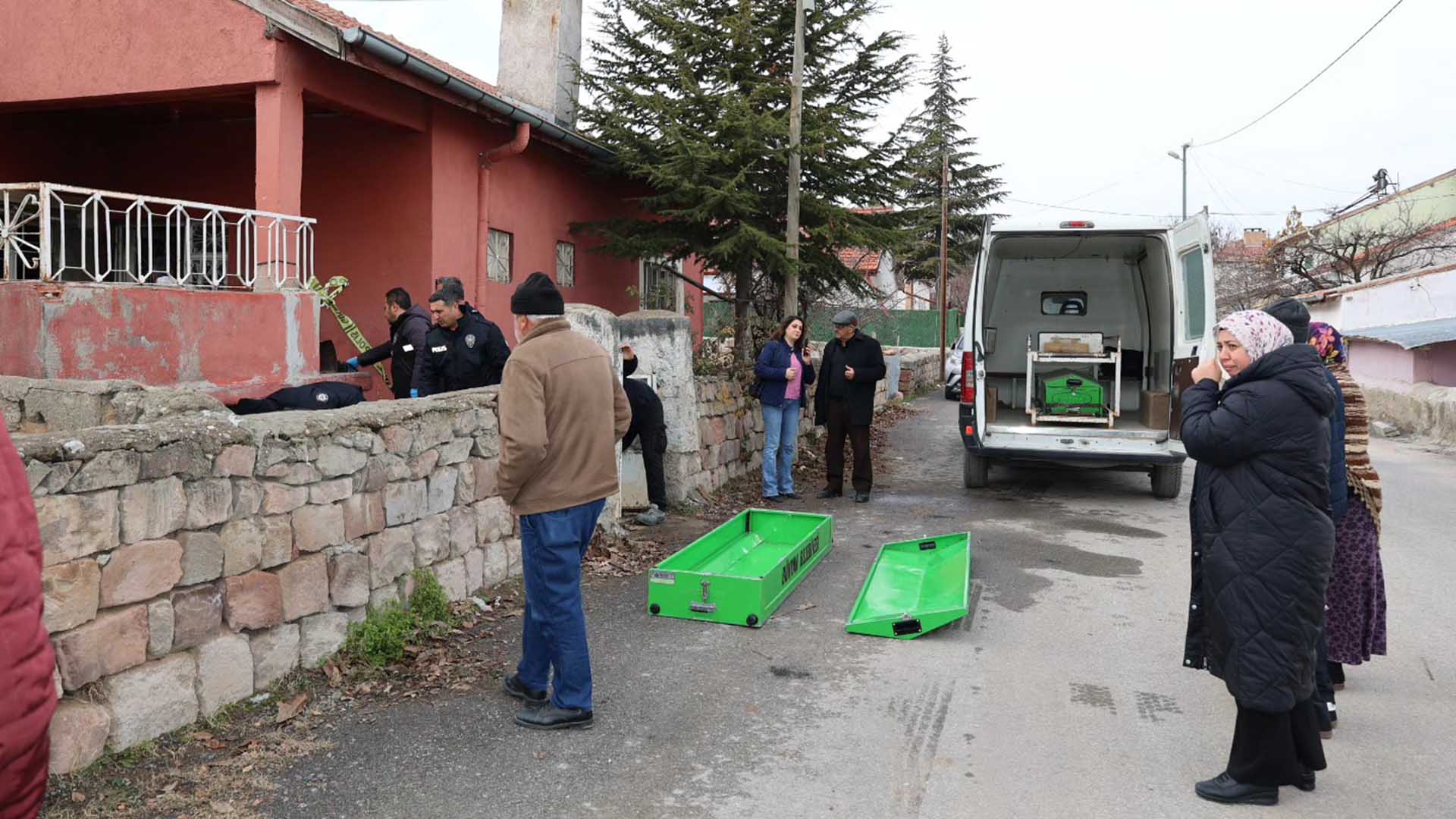 Evinde Sobadan Çıkan Yangında Öldü