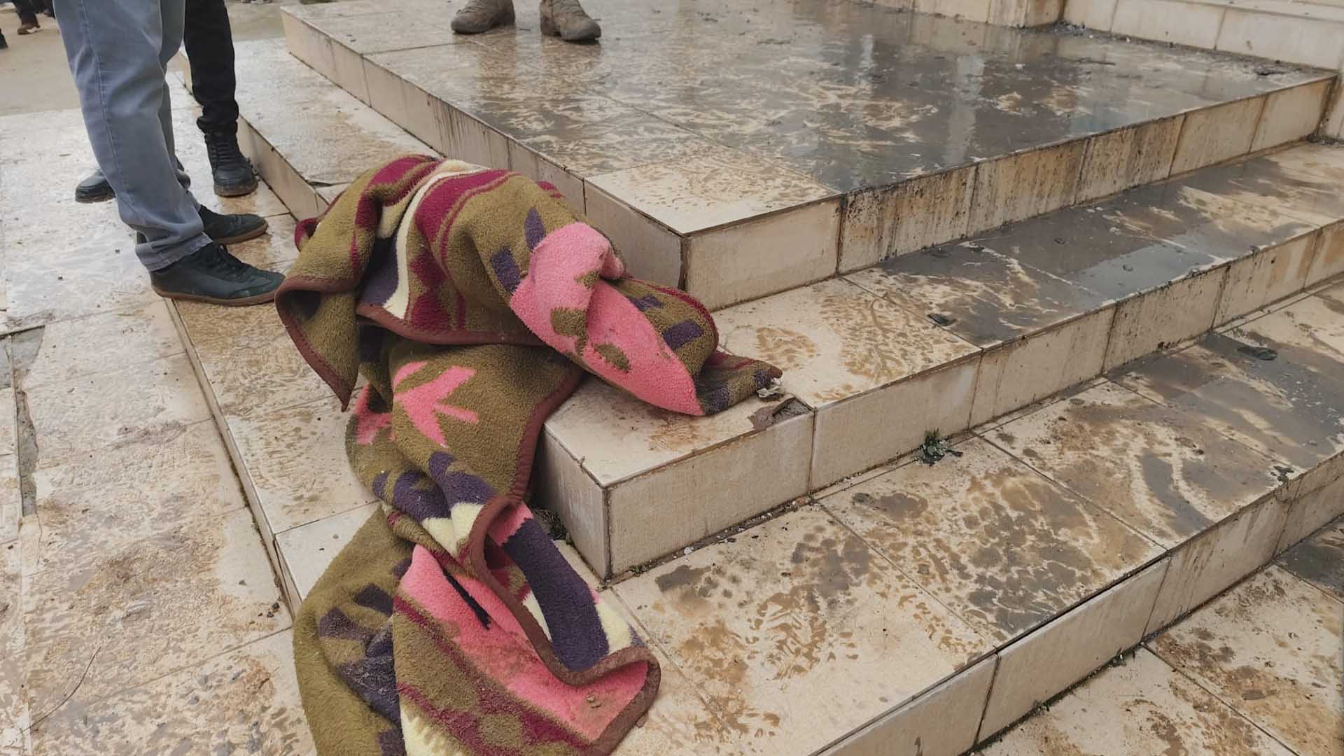 Evde Çıkan Yangında Karı Koca Öldü, 2 Kişi De Ağır Yaralandı 6