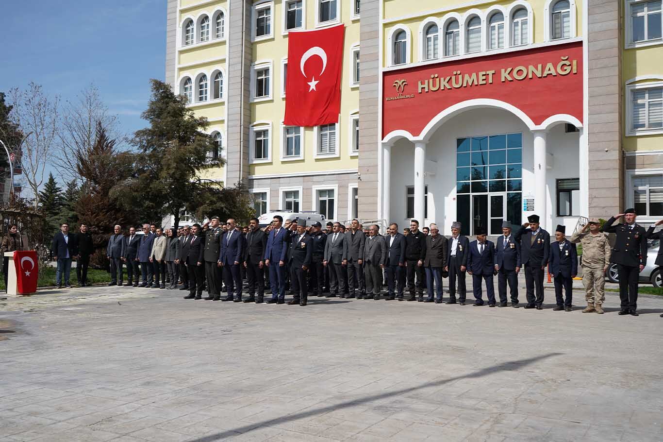 Bismil’de 18 Mart Çanakkale Etkinlikleri Kapsamında Çelenk Sunma Töreni Gerçekleştirildi 2