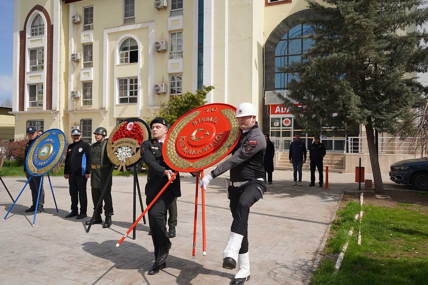 Bismil’de 18 Mart Çanakkale Etkinlikleri Kapsamında Çelenk Sunma Töreni Gerçekleştirildi 4
