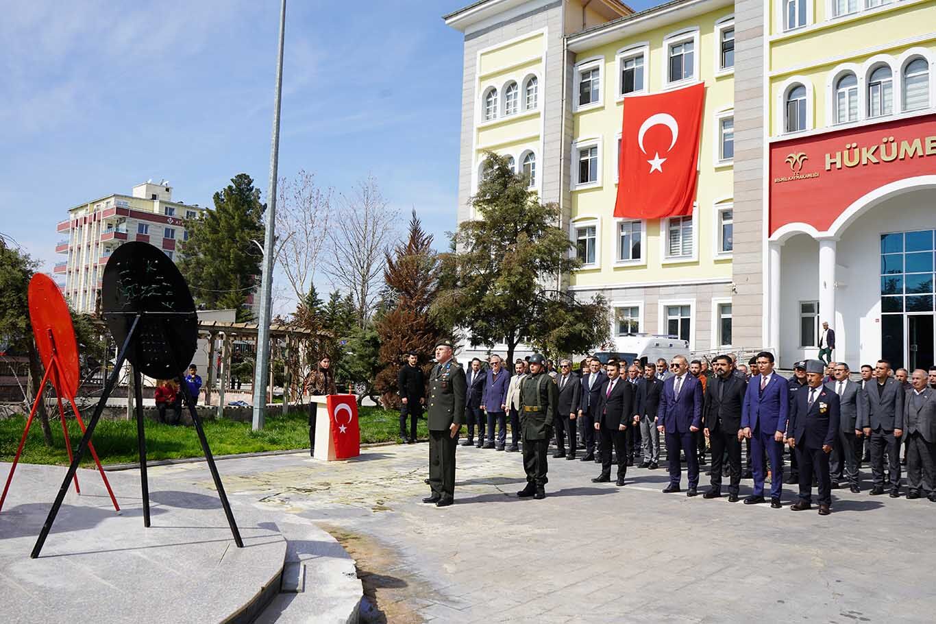 Bismil’de 18 Mart Çanakkale Etkinlikleri Kapsamında Çelenk Sunma Töreni Gerçekleştirildi 9
