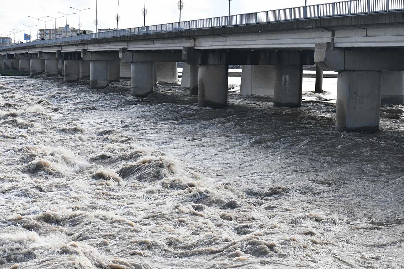 Bismil’de Dicle Nehri Çevresinde Önlemler Alındı 6