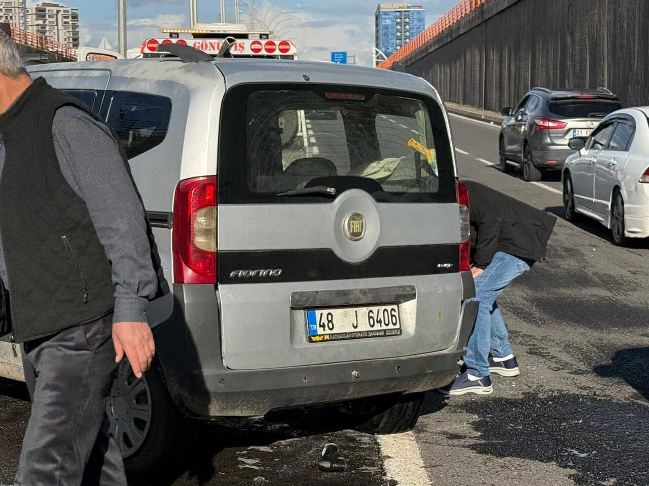 Diyarbakır'da Düğün Konvoyunda Kaza 3 Yaralı 3
