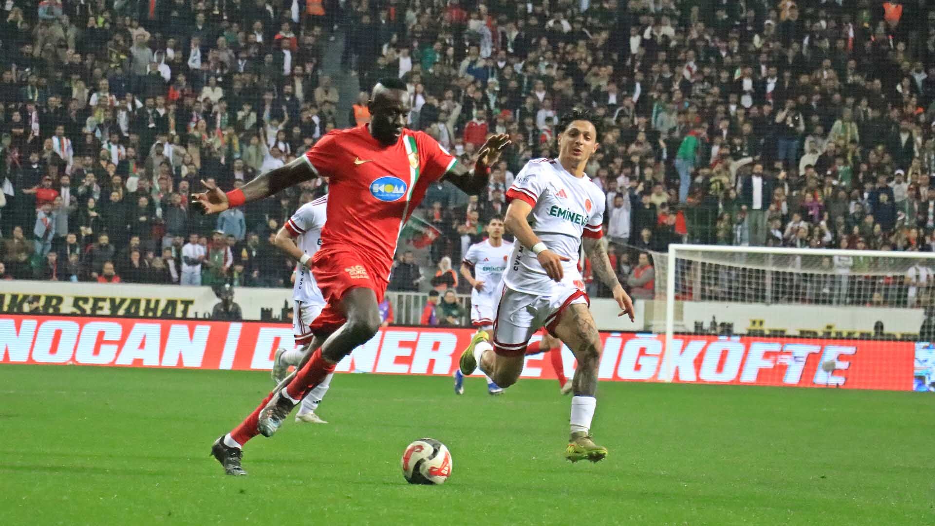 Amedspor Ümraniyespor3