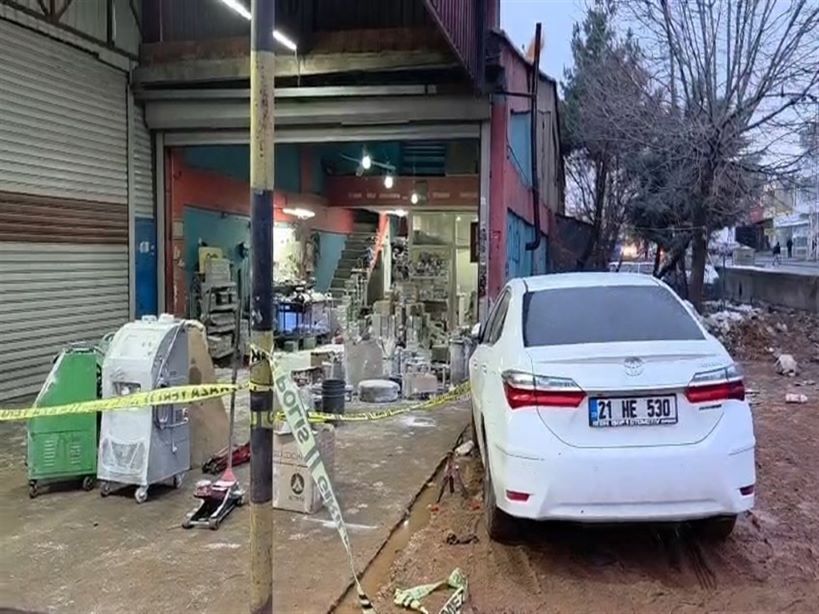 Diyarbakır'da Sanayideki Patlamada Yaralanmıştı 85 Gün Sonra Yaşamını Yitirdi (3)