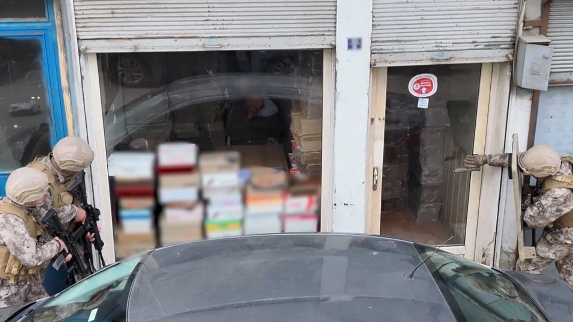 Gaziantep'te Aileden 5 Kişiyi Silahla Rehine Aldı, Polise Ateş Açtı 3