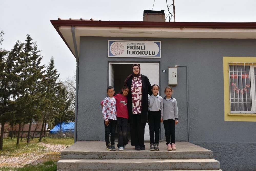 Gaziantep’te Ezber Bozan Okul 4 Öğrenci, 1 Öğretmen (3)