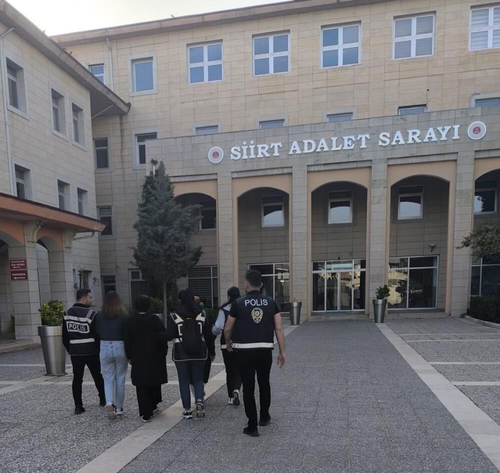 Kapıları Kartla Açan Hırsızlar Yakayı Ele Verdi 3 Tutuklama (1)