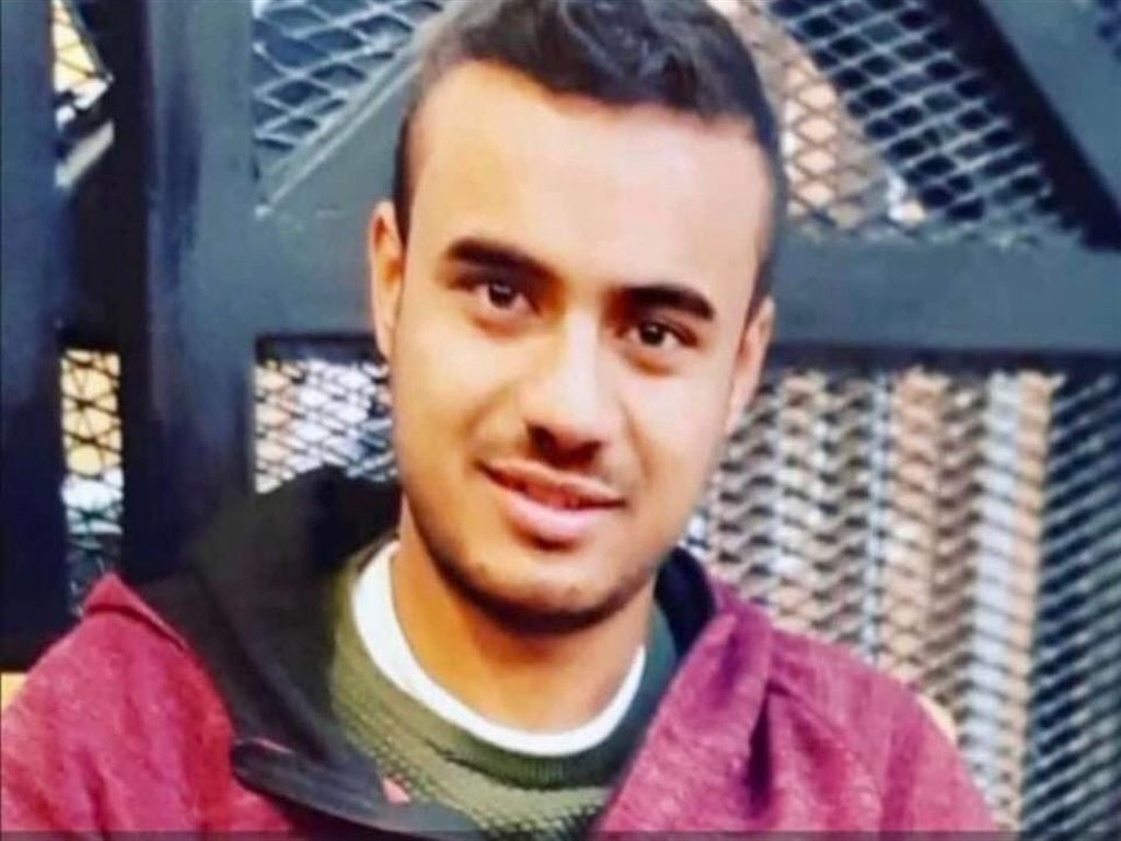 Otomobiller Kafa Kafaya Çarpıştı 2 Ölü, 2 Yaralı (4)