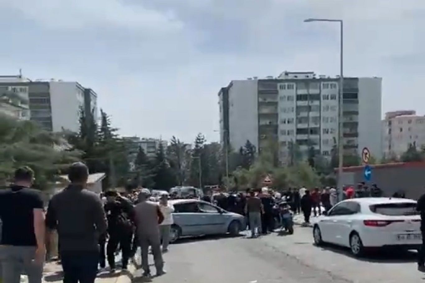 Şanlıurfa’dan Sonra Sonra Yeniden Okulda Silahlı Dehşet 4 Ölü 20 Yaralı (2)