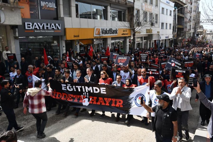 Siverek'te Okul Saldırısına Tepki Yürüyüşü (3)