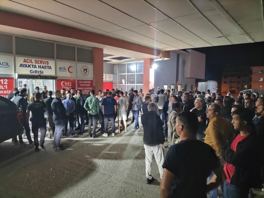 Aile İçinde Silahlı Kavga Araya Giren Muhtar Ve 2 Kişi Yaralandı (2)