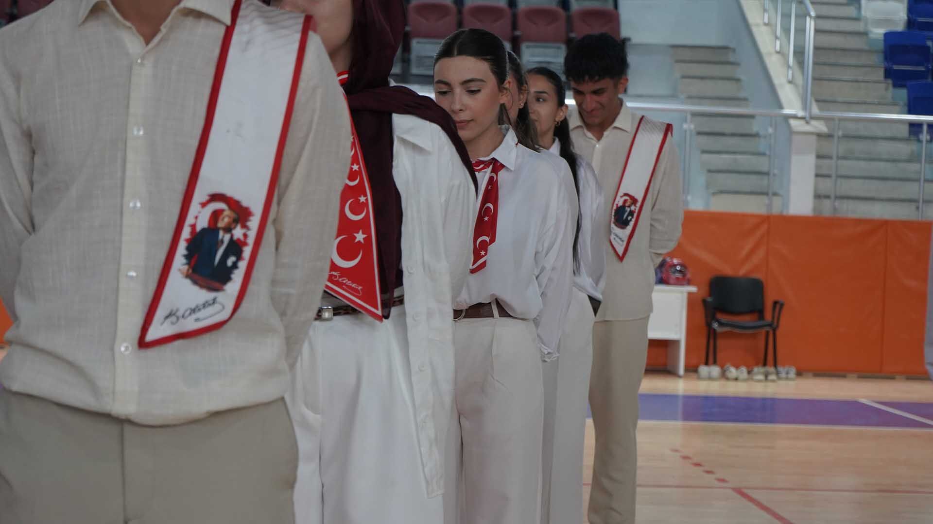 Bismil’de Gençlik Bayramı Renkli Görüntülere Sahne Oldu 27