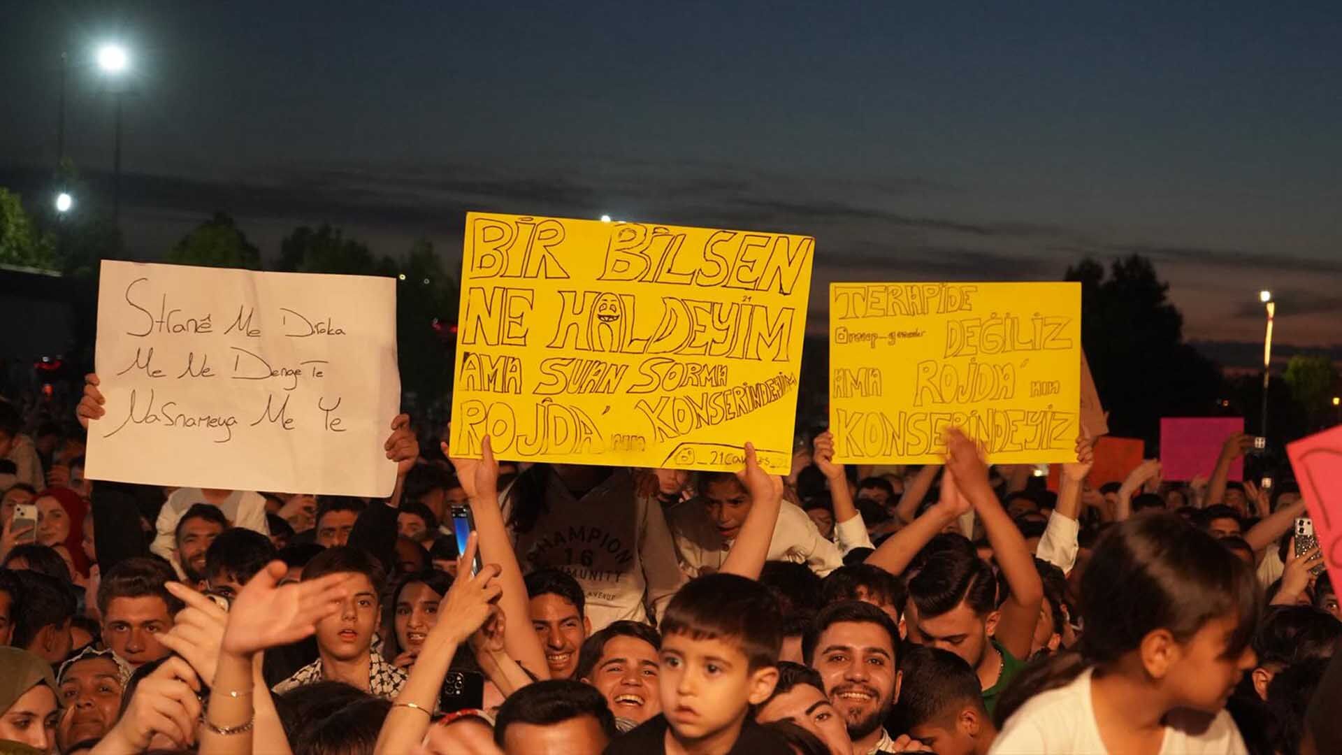 Bismil’de Kürt Dil Bayramı Coşkusu, Rojda Konseriyle Taçlandı 11