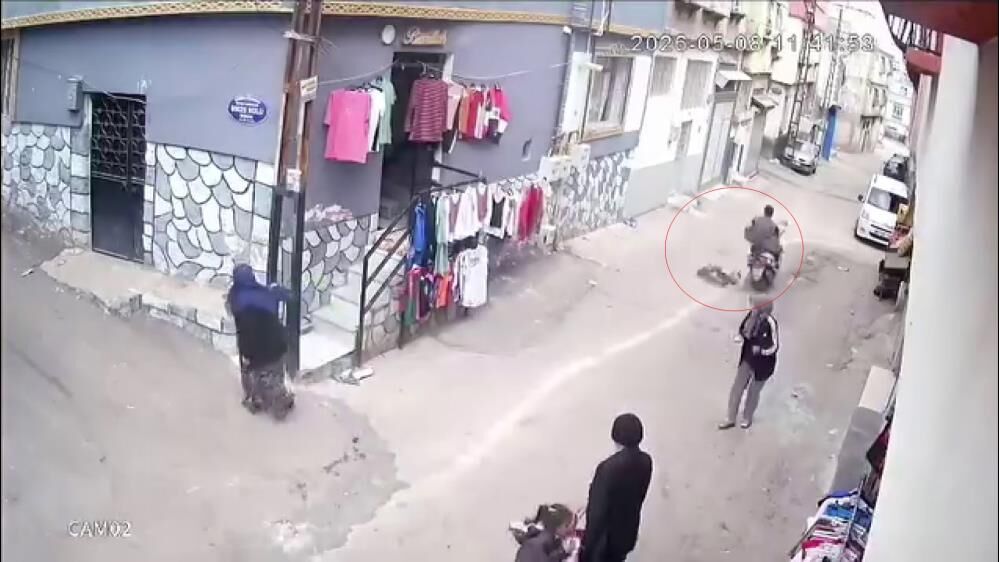 Çarptığı Küçük Kızı Bırakıp Arkasına Bakmadan Kaçtı (2)