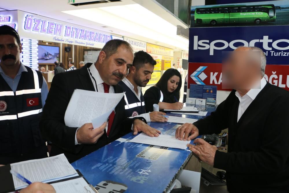 Diyarbakır’da Bayram Öncesi Terminalde Sıkı Denetim (2)